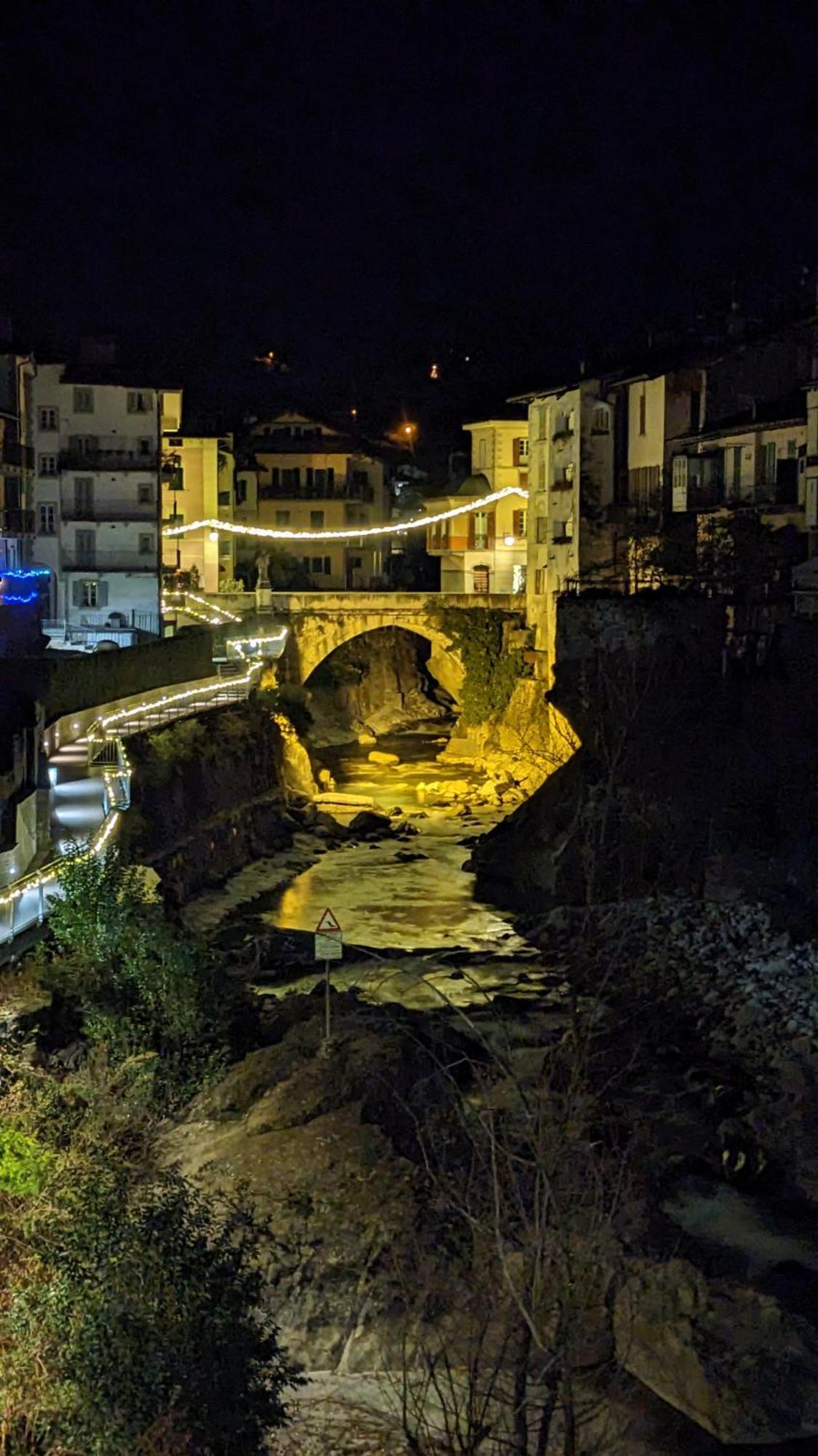 Casa Vacanze Sweetland Chiavenna Exterior photo